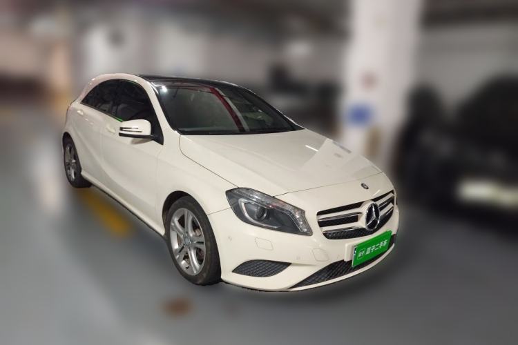 Used Mercedes-Benz A-Class 2015 A 180 Front Right 45 Deg
