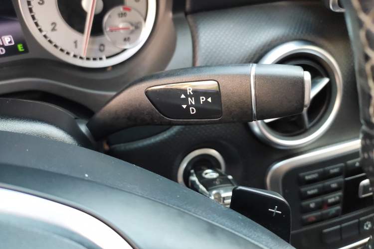 Used Mercedes-Benz A-Class 2015 A 200 Fashion Model Gear Lever