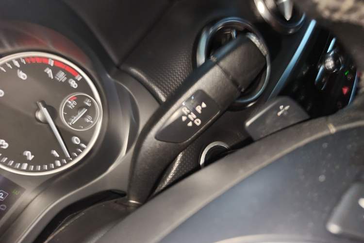 Used Mercedes-Benz A-Class 2015 A 180 Gear Lever