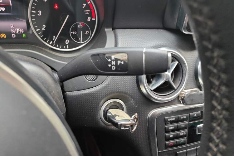 Used Mercedes-Benz A-Class 2015 A 180 Gear Lever