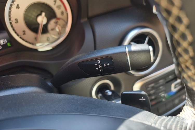 Used Mercedes-Benz A-Class 2015 A 200 Fashion Model Gear Lever