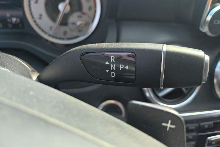 Used Mercedes-Benz A-Class 2015 A 200 Fashion Model Gear Lever