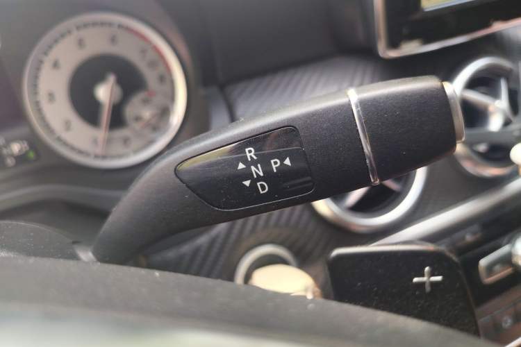 Used Mercedes-Benz A-Class 2015 A 200 Sport Edition Gear Lever