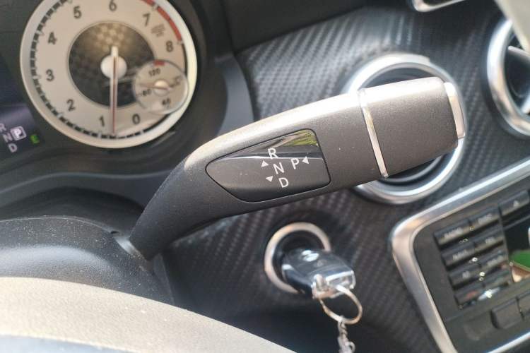 Used Mercedes-Benz A-Class 2015 A 200 Sport Edition Gear Lever