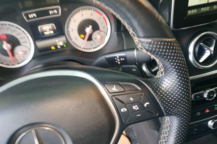 Used Mercedes-Benz A-Class 2015 A 200 Fashion Model Gear Lever