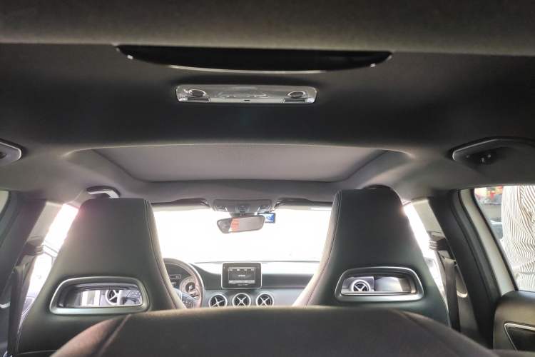 Used Mercedes-Benz A-Class 2015 A 200 Fashion Model Headliner