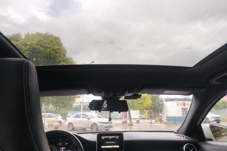 Used Mercedes-Benz A-Class 2015 A 180 Standard Model Headliner