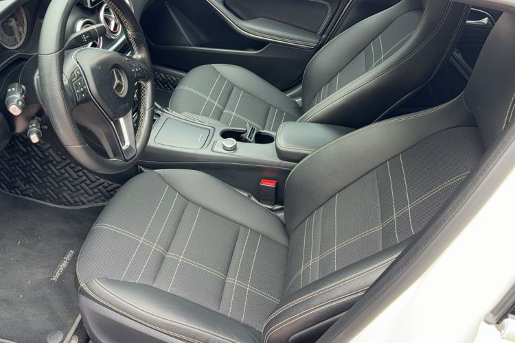 Used Mercedes-Benz A-Class 2015 A 200 Fashion Model Headliner
