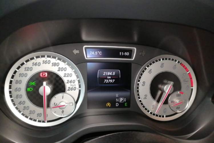 Used Mercedes-Benz A-Class 2015 A 200 Fashion Model Instrument Cluster