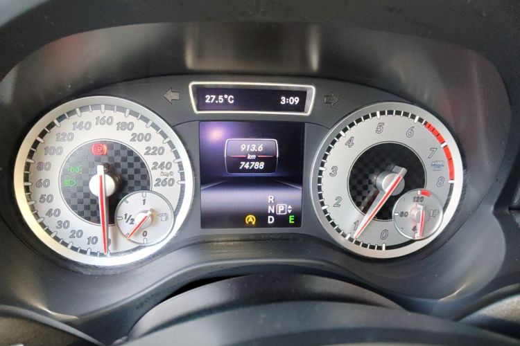 Used Mercedes-Benz A-Class 2015 A 200 Fashion Model Instrument Cluster