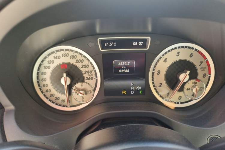 Used Mercedes-Benz A-Class 2015 A 200 Fashion Model Instrument Cluster