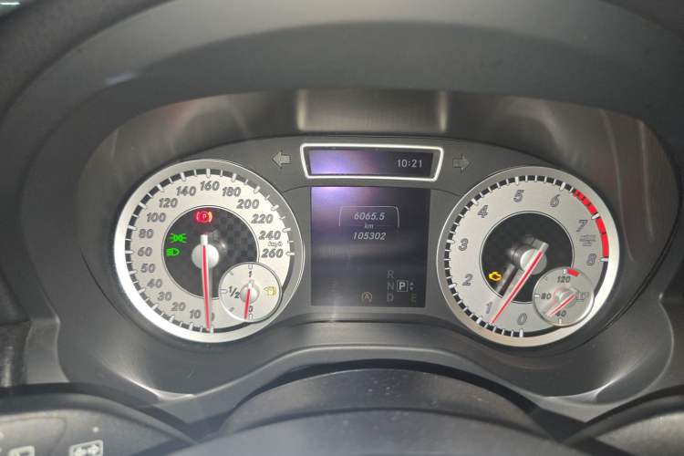 Used Mercedes-Benz A-Class 2015 A 200 Fashion Model Instrument Cluster
