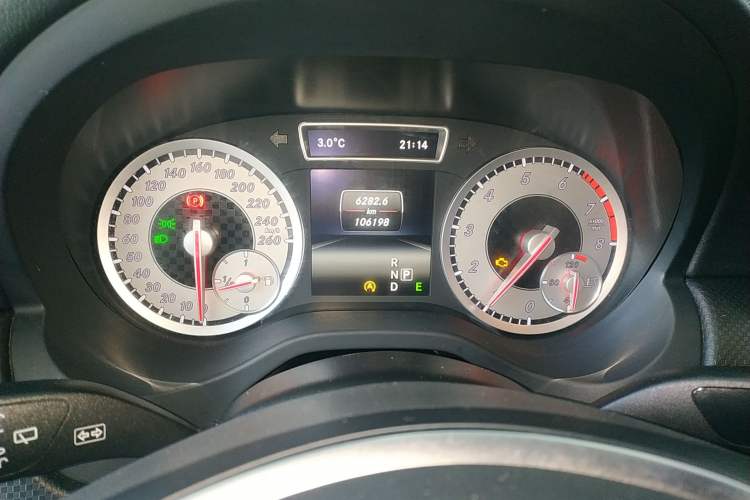 Used Mercedes-Benz A-Class 2015 A 200 Fashion Model Instrument Cluster