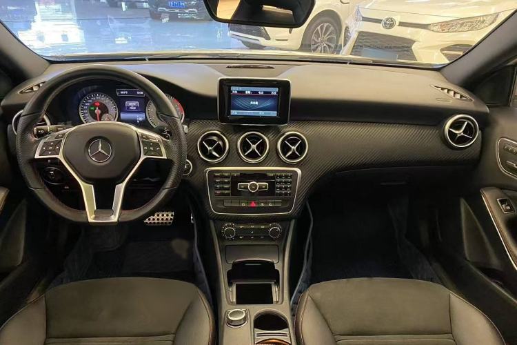 Used Mercedes-Benz A-Class 2015 A 200 Sport Edition Interior 1