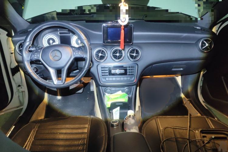 Used Mercedes-Benz A-Class 2015 A 200 Fashion Model Interior 2
