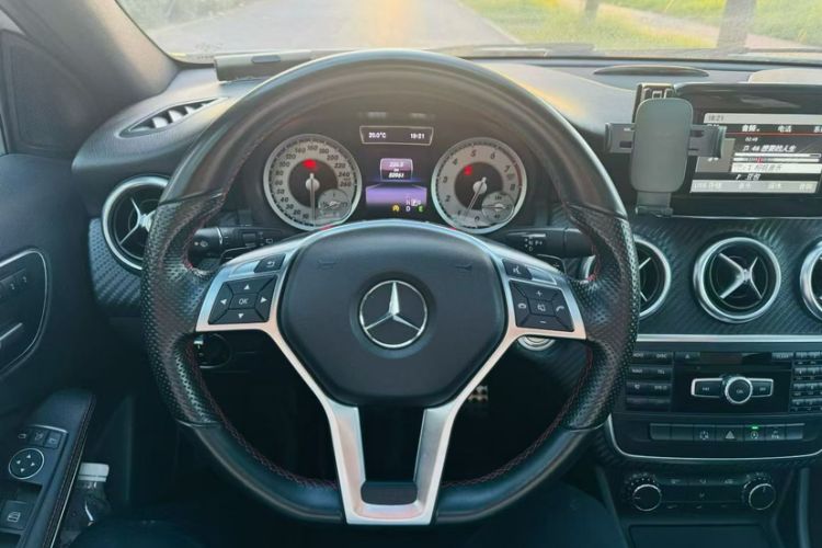 Used Mercedes-Benz A-Class 2015 A 200 Sport Edition Interior 2