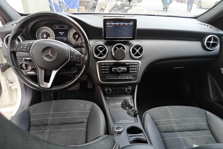 Used Mercedes-Benz A-Class 2015 A 200 Fashion Model Interior 2