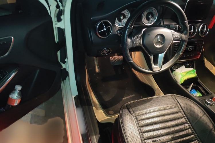 Used Mercedes-Benz A-Class 2015 A 200 Fashion Model Interior 3