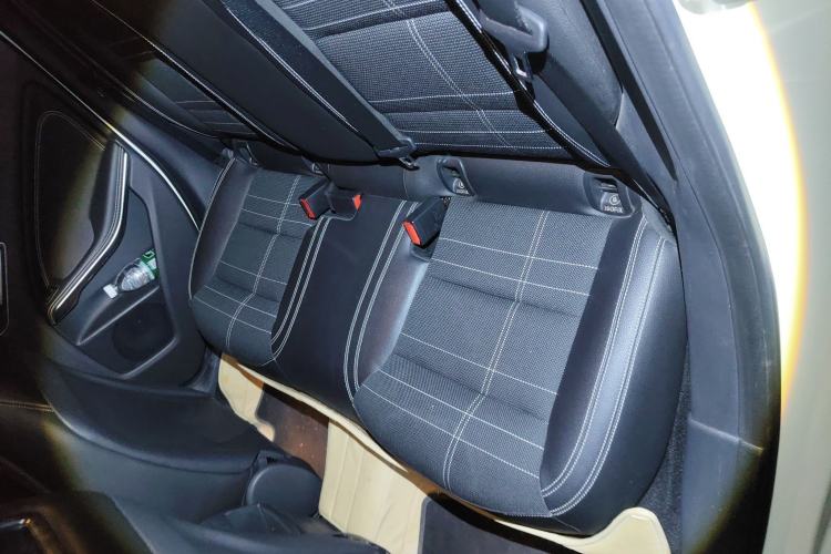 Used Mercedes-Benz A-Class 2015 A 200 Fashion Model Interior 4
