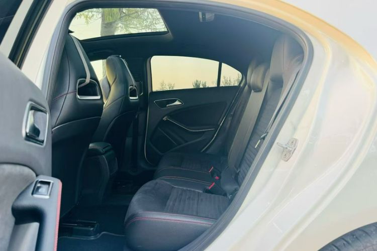 Used Mercedes-Benz A-Class 2015 A 200 Sport Edition Interior 4