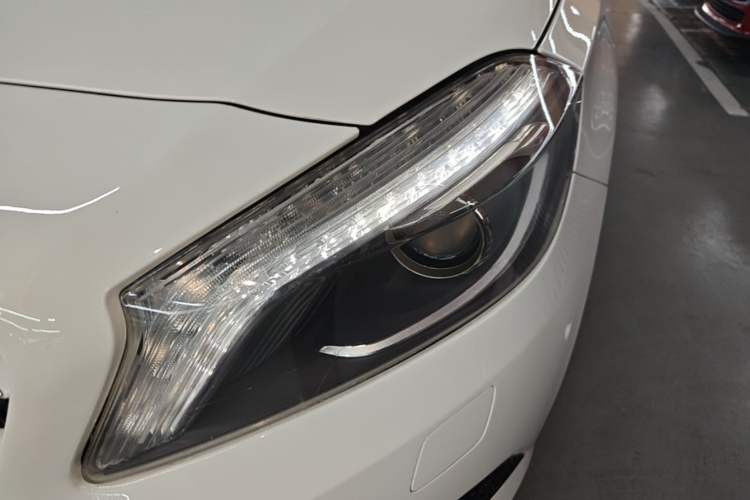 Used Mercedes-Benz A-Class 2015 A 180 Left Front Headlight