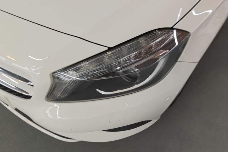 Used Mercedes-Benz A-Class 2015 A 180 Left Front Headlight