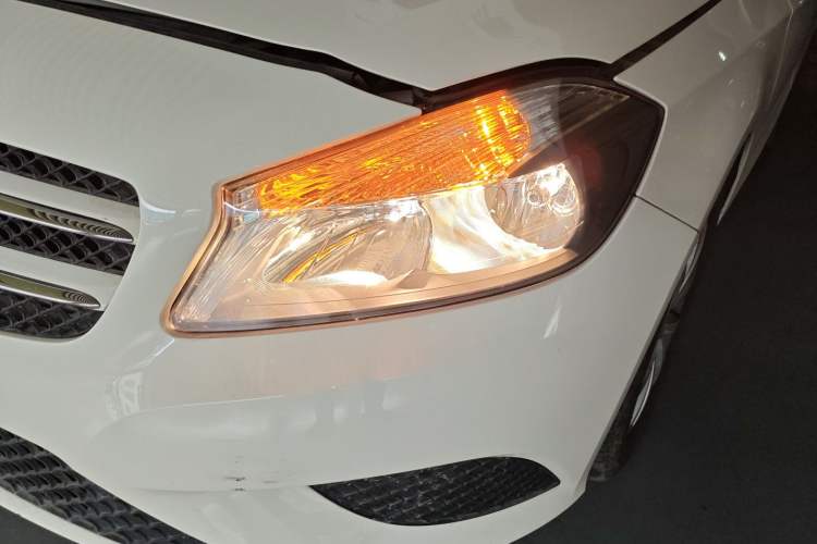 Used Mercedes-Benz A-Class 2015 A 180 Standard Model Left Front Headlight