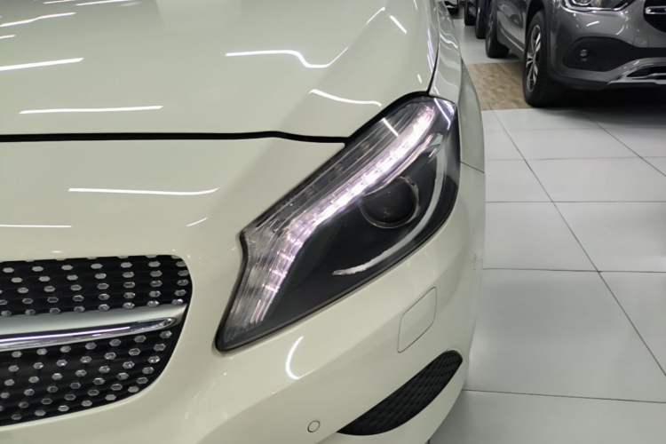 Used Mercedes-Benz A-Class 2015 A 180 Left Front Headlight