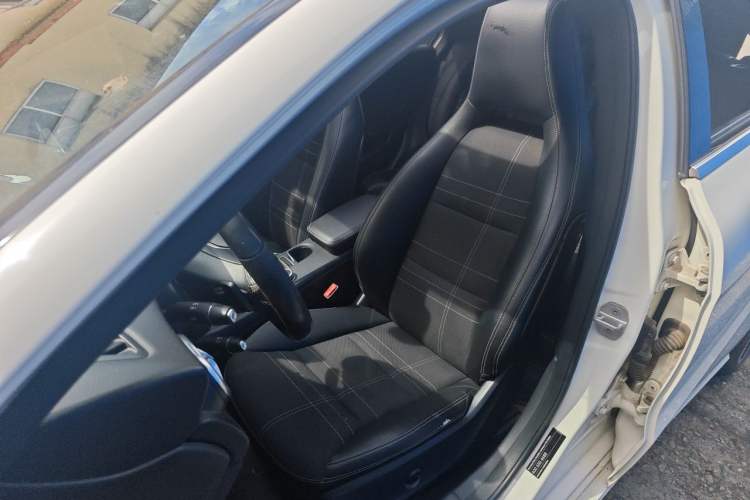 Used Mercedes-Benz A-Class 2015 A 200 Fashion Model Left Front Seat