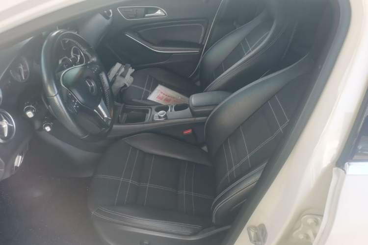 Used Mercedes-Benz A-Class 2015 A 200 Fashion Model Left Front Seat