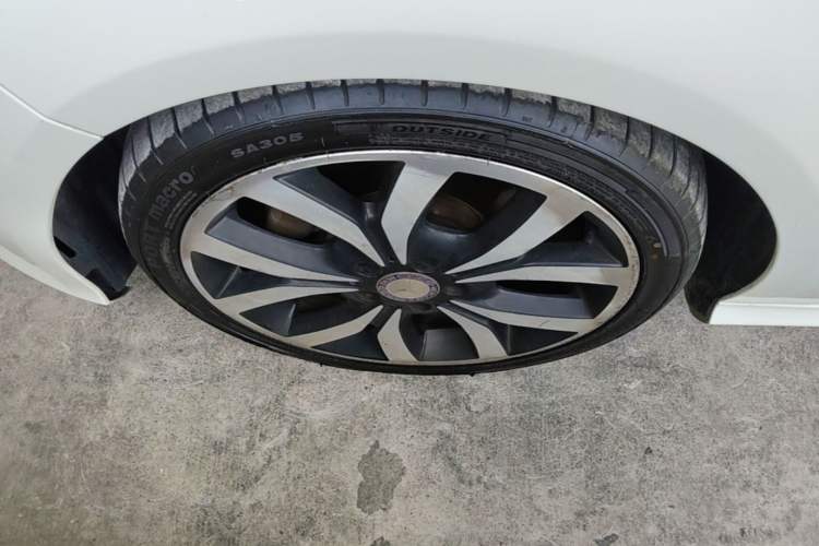 Used Mercedes-Benz A-Class 2015 A 200 Fashion Model Left Front Wheel Hub