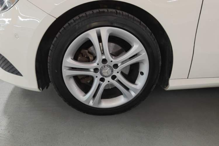 Used Mercedes-Benz A-Class 2015 A 180 Left Front Wheel Hub