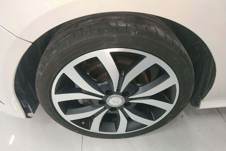 Used Mercedes-Benz A-Class 2015 A 200 Fashion Model Left Front Wheel Hub