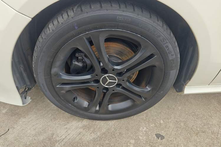 Used Mercedes-Benz A-Class 2015 A 180 Left Front Wheel Hub