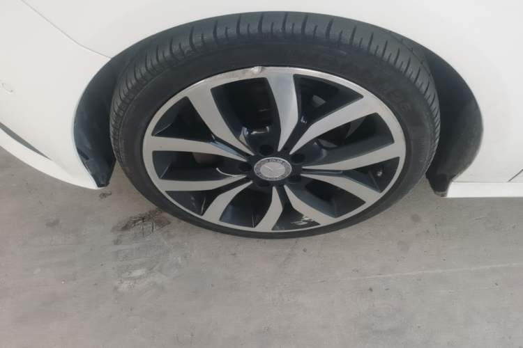 Used Mercedes-Benz A-Class 2015 A 200 Fashion Model Left Front Wheel Hub
