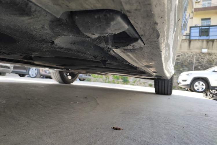 Used Mercedes-Benz A-Class 2015 A 200 Fashion Model Left Side Sill