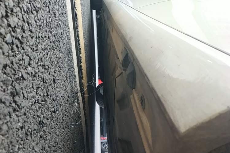 Used Mercedes-Benz A-Class 2015 A 200 Fashion Model Left Side Sill