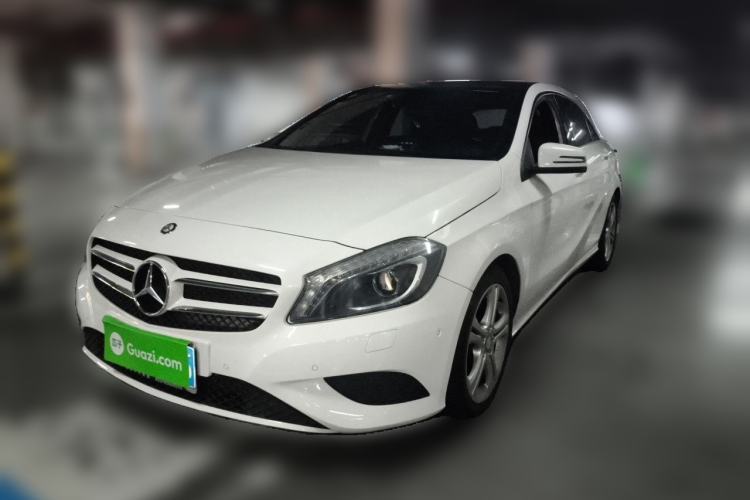 Used Mercedes-Benz A-Class 2015 A 180 Guazi used car, China used car export, Used car for sale, Used Mercedes-Benz cars, Cheapest cars for sale