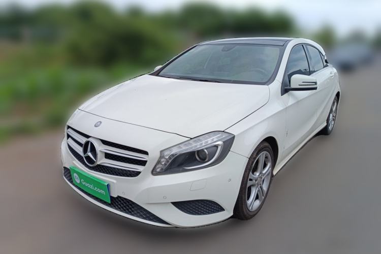 Used Mercedes-Benz A-Class 2015 A 180 Guazi used car, China used car export, Used car for sale, Used Mercedes-Benz cars, Cheapest cars for sale