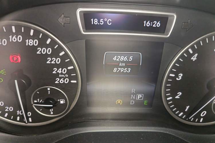 Used Mercedes-Benz A-Class 2015 A 180 Odometer Close Up