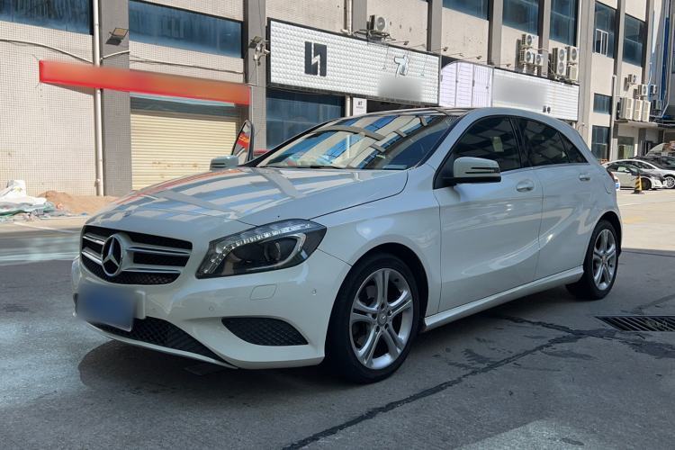 Ojetý Mercedes-Benz A-Class 2015 A 180 Guazi used car, China used car export, Used car for sale, Used  cars, Cheapest cars for sale
