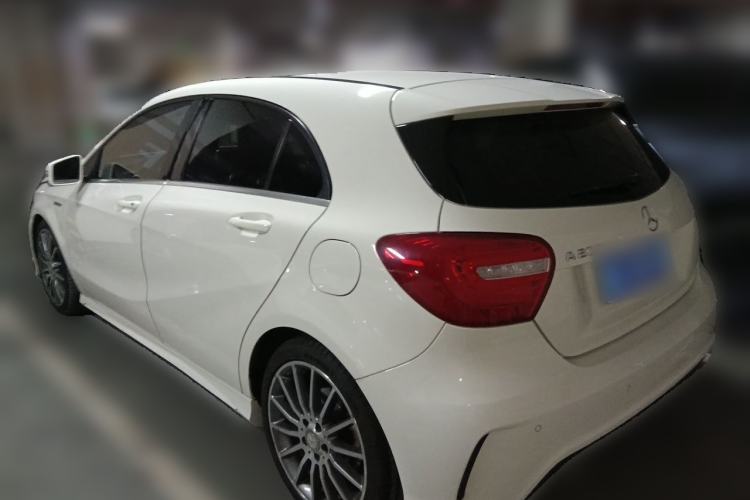 Used Mercedes-Benz A-Class 2015 A 200 Sport Edition Rear Left 45 Deg
