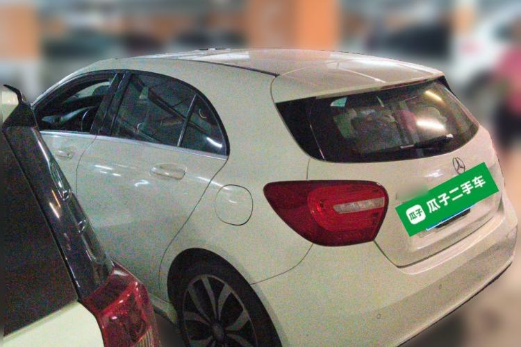 Used Mercedes-Benz A-Class 2015 A 200 Fashion Model Rear Left 45 Deg
