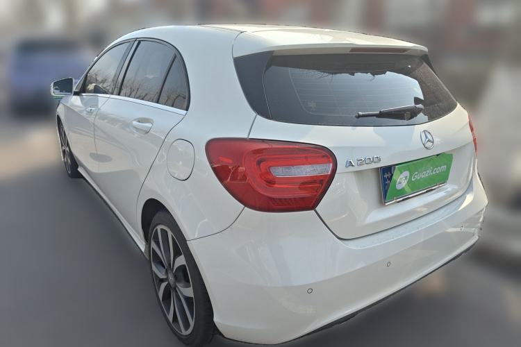 Used Mercedes-Benz A-Class 2015 A 200 Fashion Model Rear Left 45 Deg