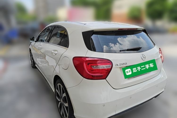 Used Mercedes-Benz A-Class 2015 A 200 Fashion Model Rear Left 45 Deg