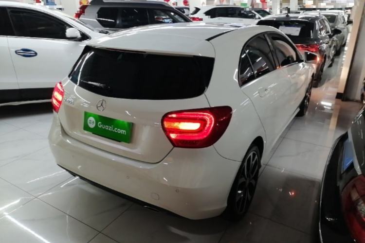 Used Mercedes-Benz A-Class 2015 A 200 Fashion Model Rear Right 45 Deg