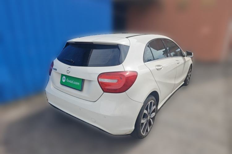 Used Mercedes-Benz A-Class 2015 A 200 Fashion Model Rear Right 45 Deg