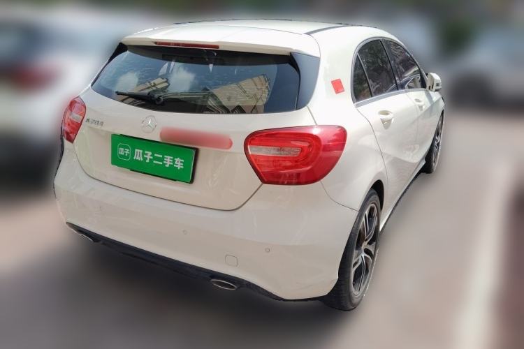 Used Mercedes-Benz A-Class 2015 A 200 Fashion Model Rear Right 45 Deg