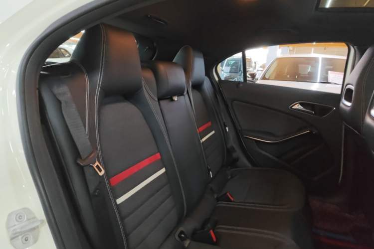 Used Mercedes-Benz A-Class 2015 A 180 Rear Right 45 Deg