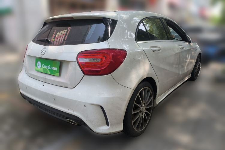 Used Mercedes-Benz A-Class 2015 A 200 Sport Edition Rear Right 45 Deg
